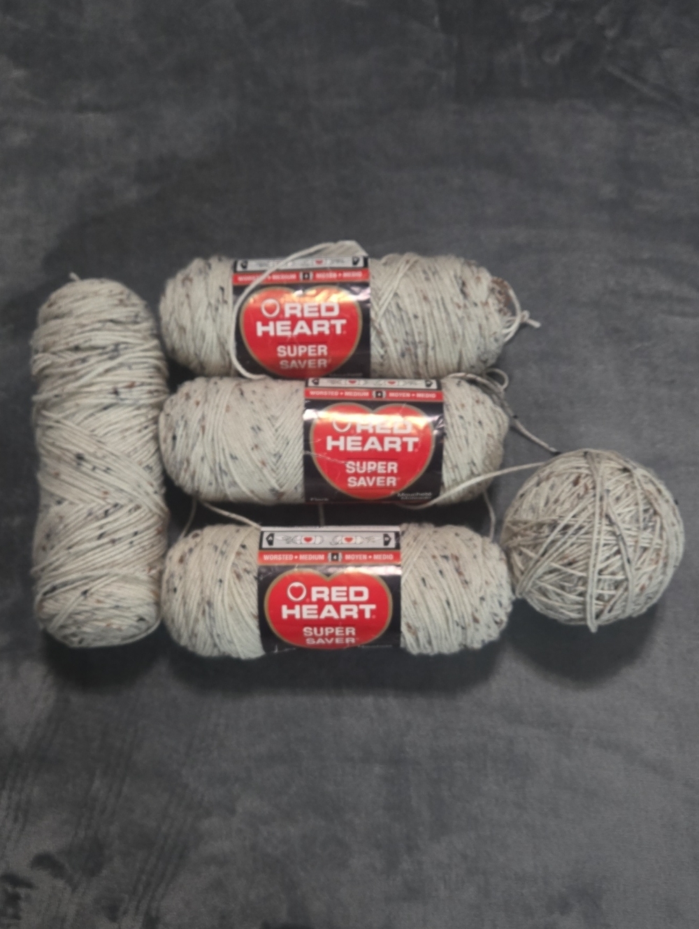 5pk Lot Of  Yarn Red Heart Super Saver Aran Fleck 1300 yds Ish Of Yarn